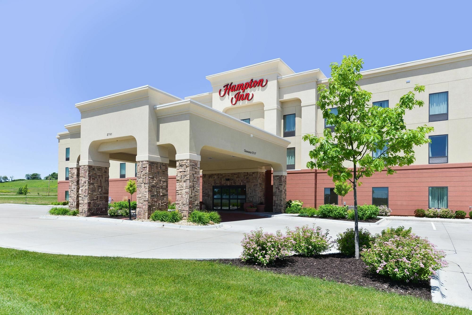 Hampton Inn Clinton Zewnętrze zdjęcie